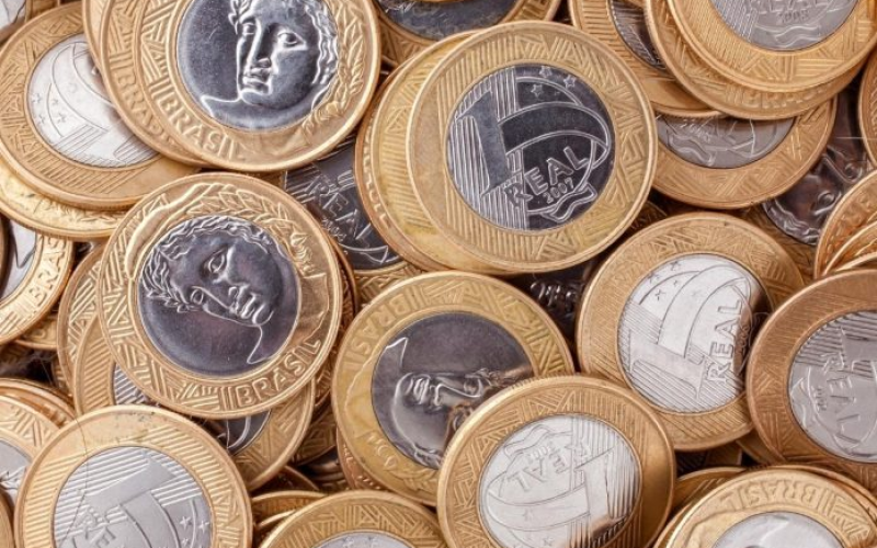 Moedas Raras de R$ 1 Podem Valer Até R$ 1.200 – Entenda o Motivo
